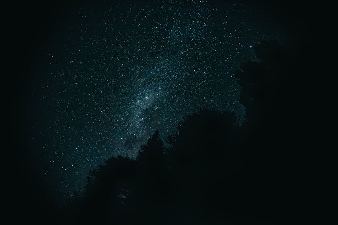 https://j.rednet.cn/images/qr-shike1.png